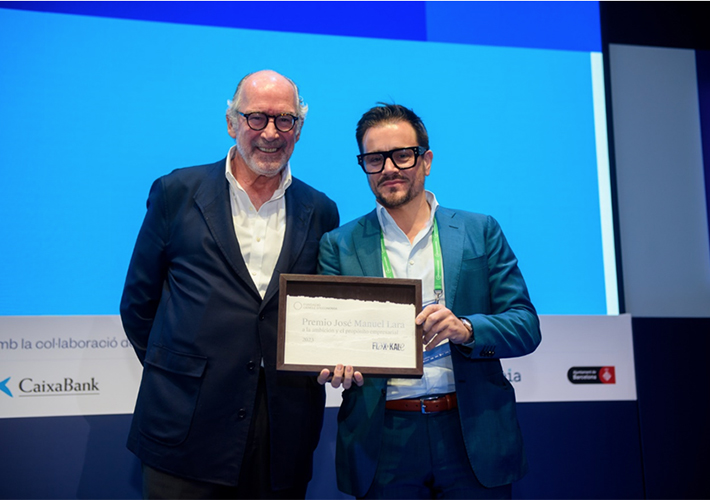 Foto Flax & Kale recibe el premio José Manuel Lara a la Ambición y el Propósito Empresarial.